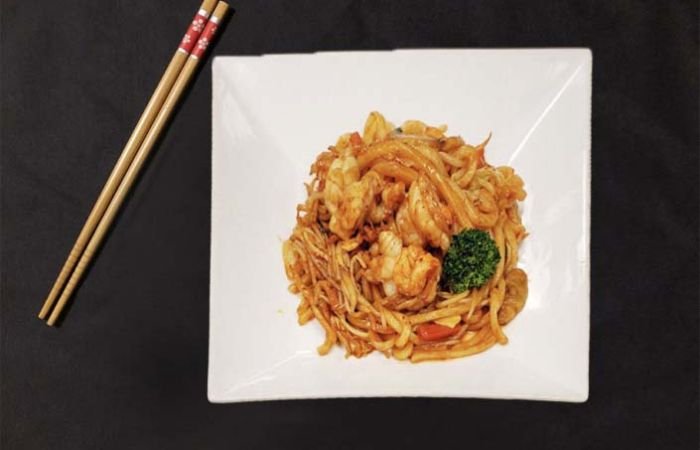 33-SHRIMP-STIR-FRIED-NOODLES-705x470